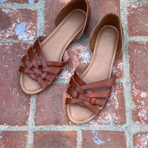 Women’s shoes size 8